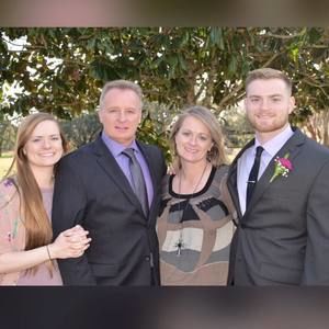 Meet your Posher, Laurie